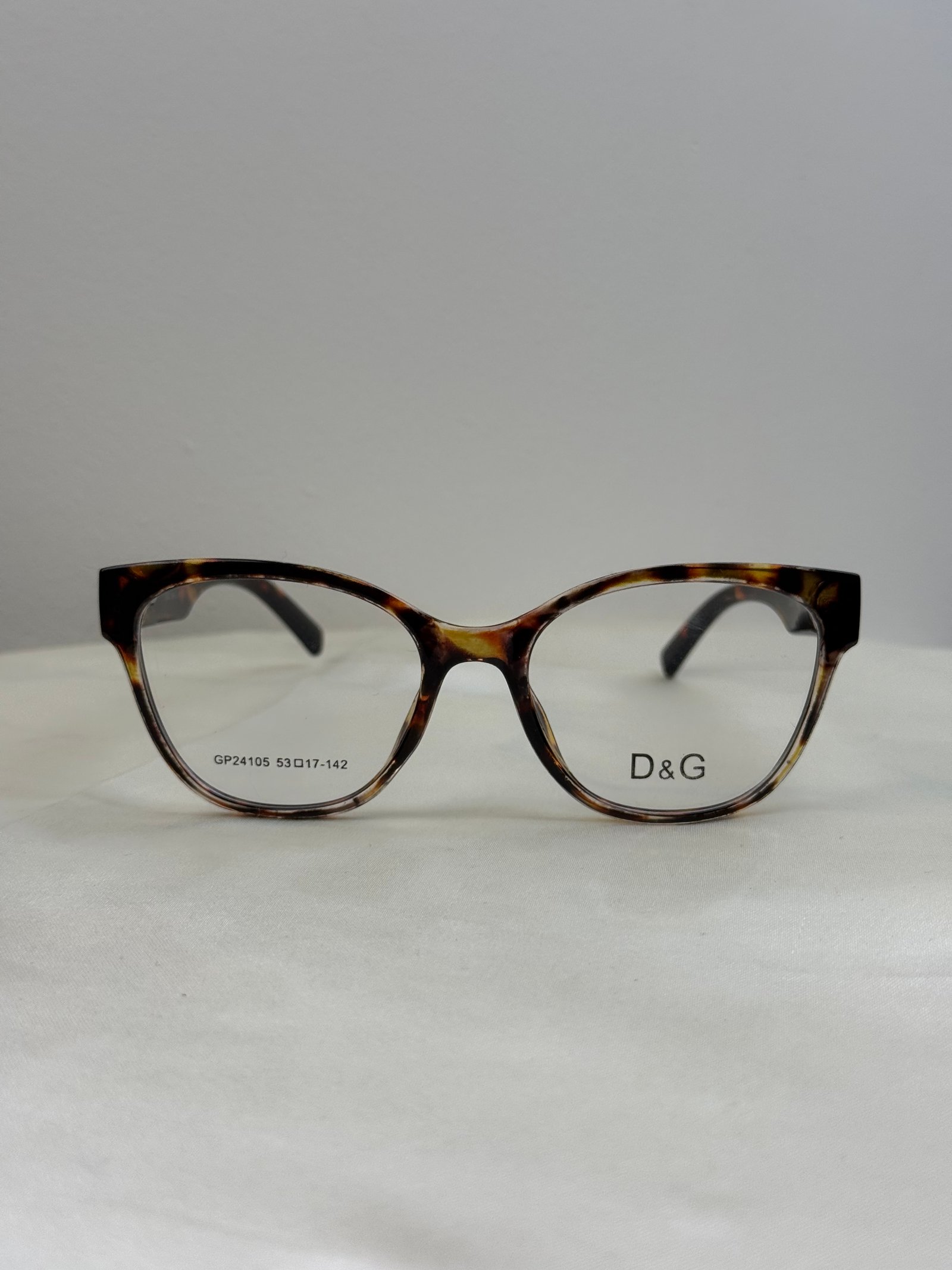 D & G (GP24105)