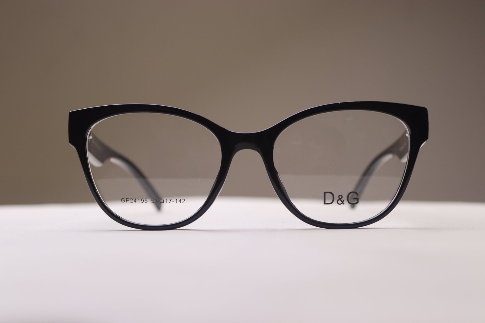 D & G (GP24105) Black frame