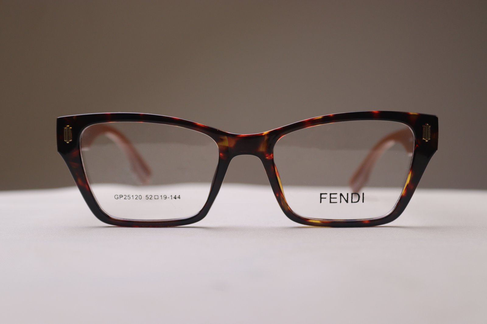 Fendi (GP25120)