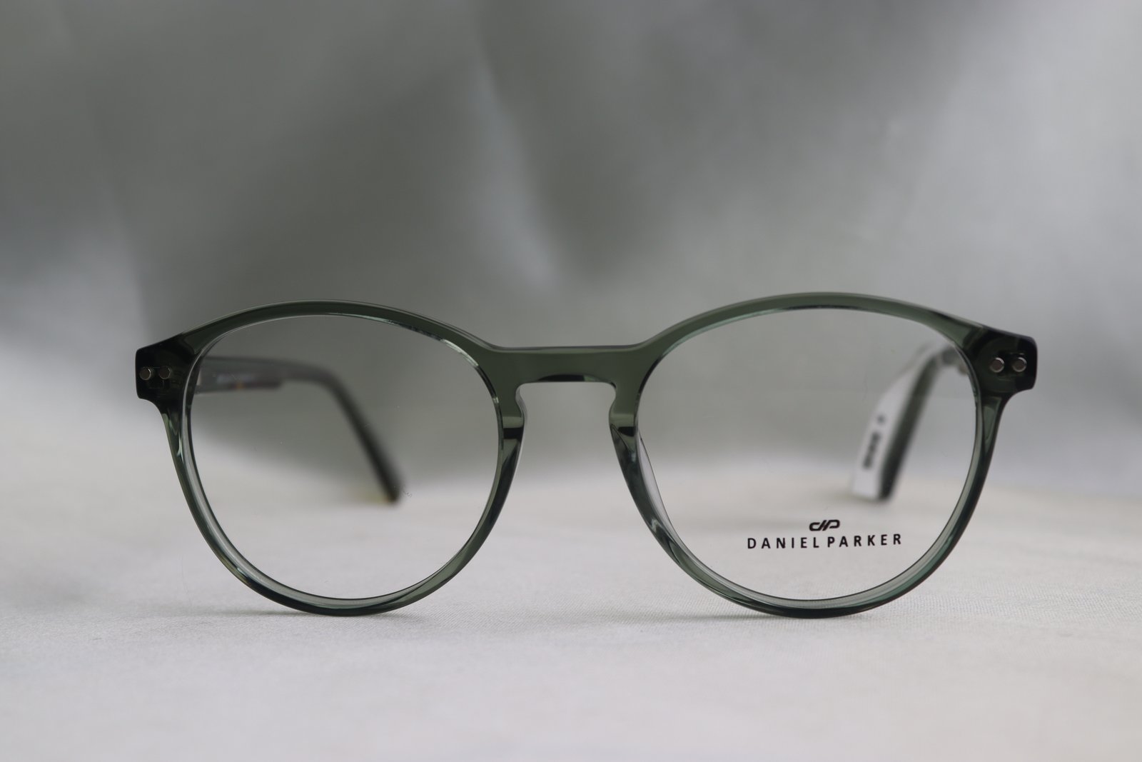 Daniel Parker (Lincoln Green frame)