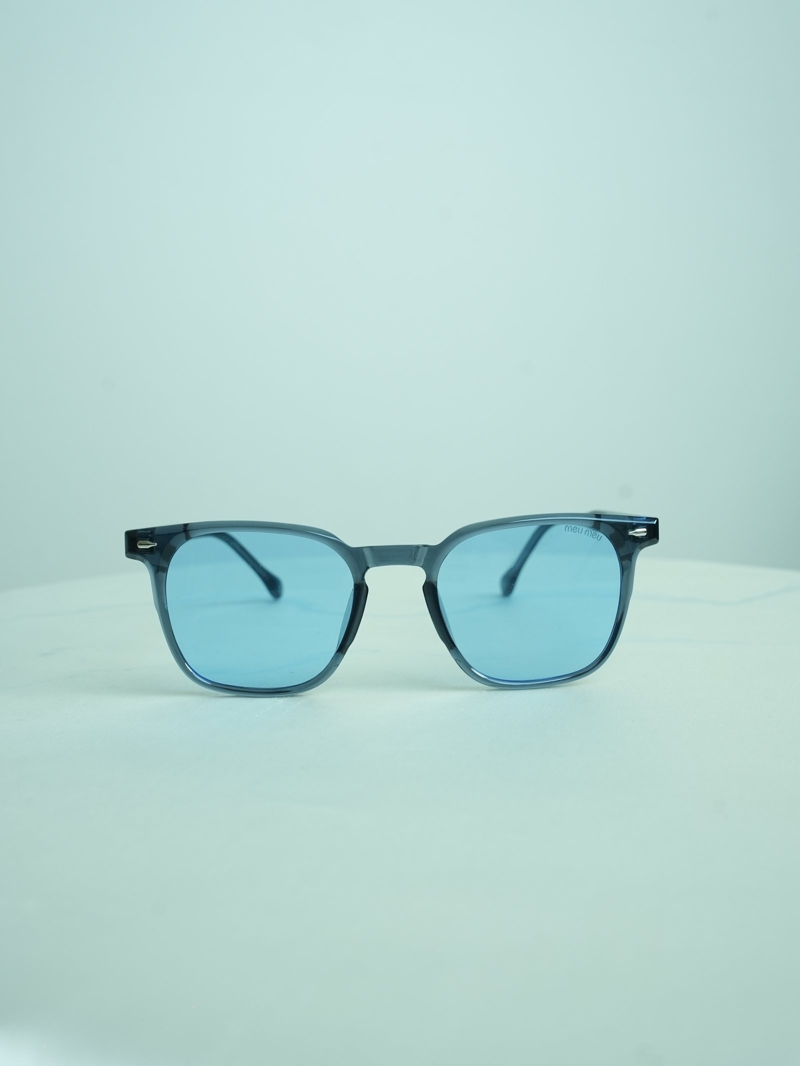 Meu Meu (Sky blue shades)